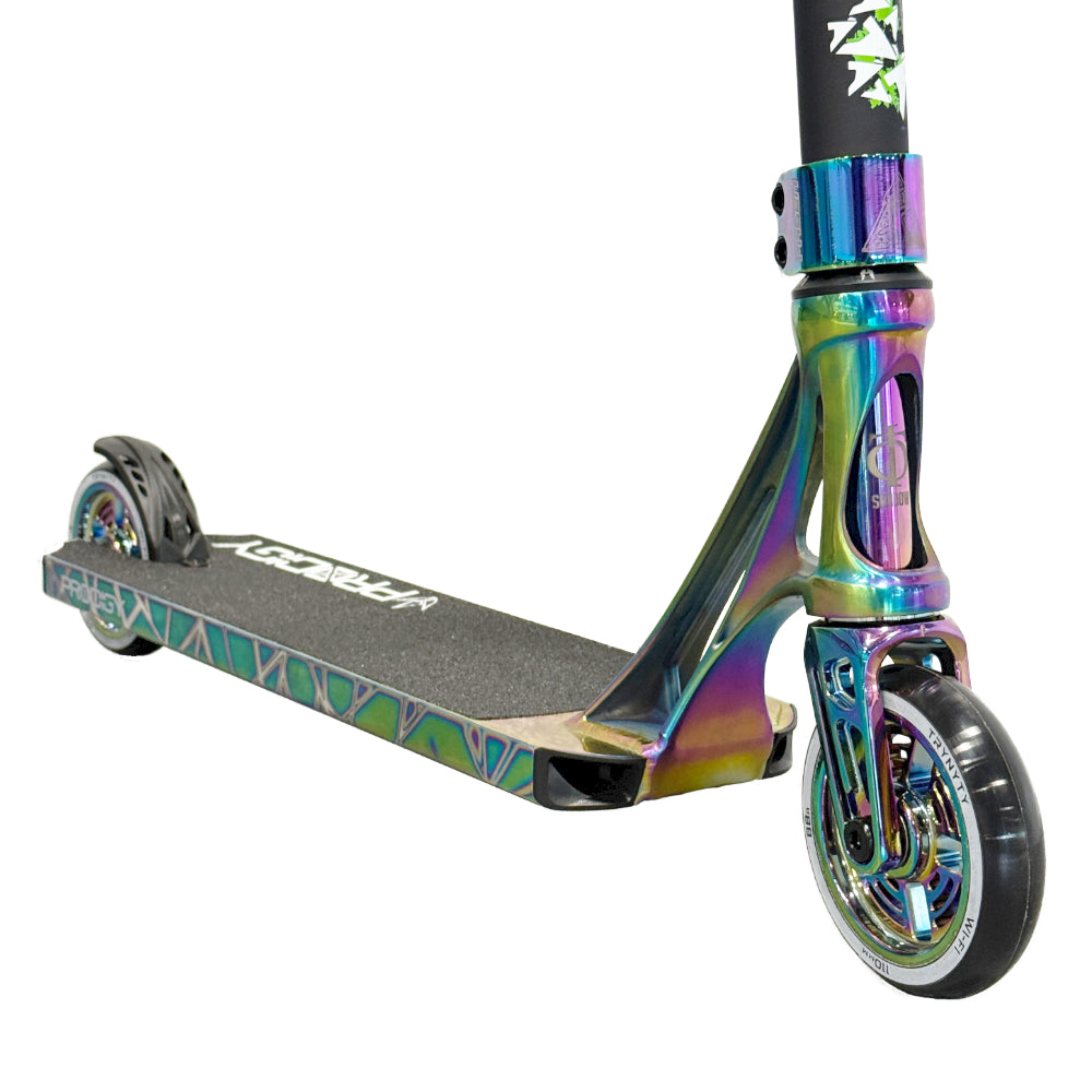 Briflipeuse X Custom Oilslick Freestyle Scooter, Fasen Clamp, Oath Fork, Trynyty Wheels, Ethic DTC Headset