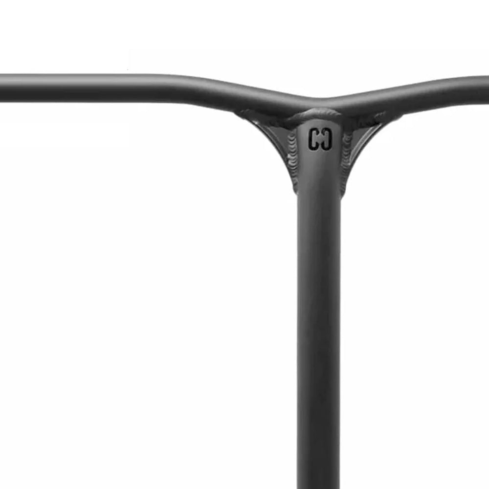Core SL2 Aluminium Scooter Bars Black Close Up