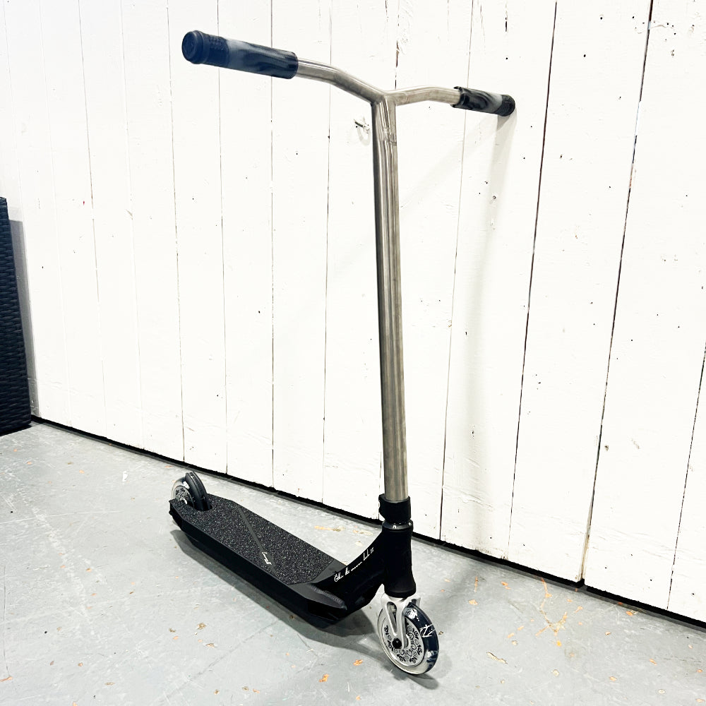The Eratitan with Titanium Bar Custom Scooter