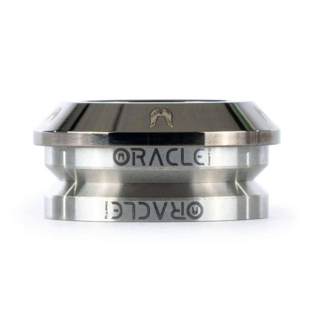 Ethic DTC Oracle - Headset Brand new headset form Ethic DTC - improved friction (even under high compression) - first freestyle/BMX headset bearing optimized for freestyle shocks and charges - 15% lighter (-10g) - improved compression ring design