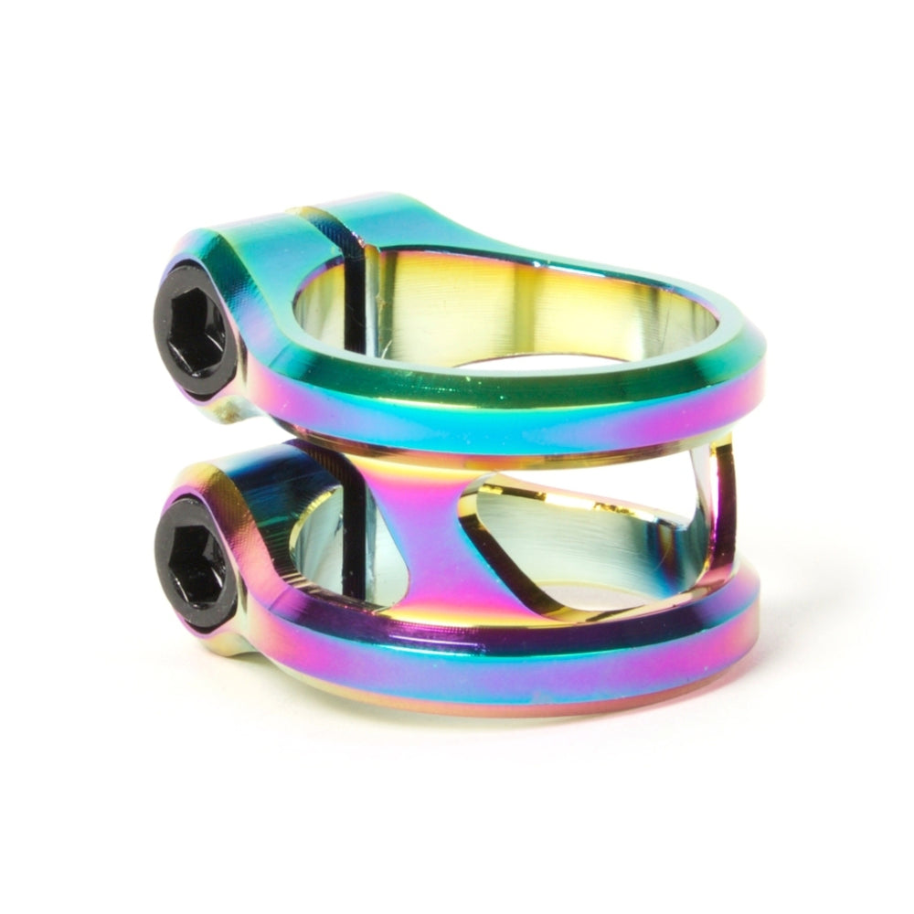 Ethic Sylphe - Scooter Clamp It has a minimalist design and and a good tightening power thanks to the M8 screws. Neo Chrome Oil Slick