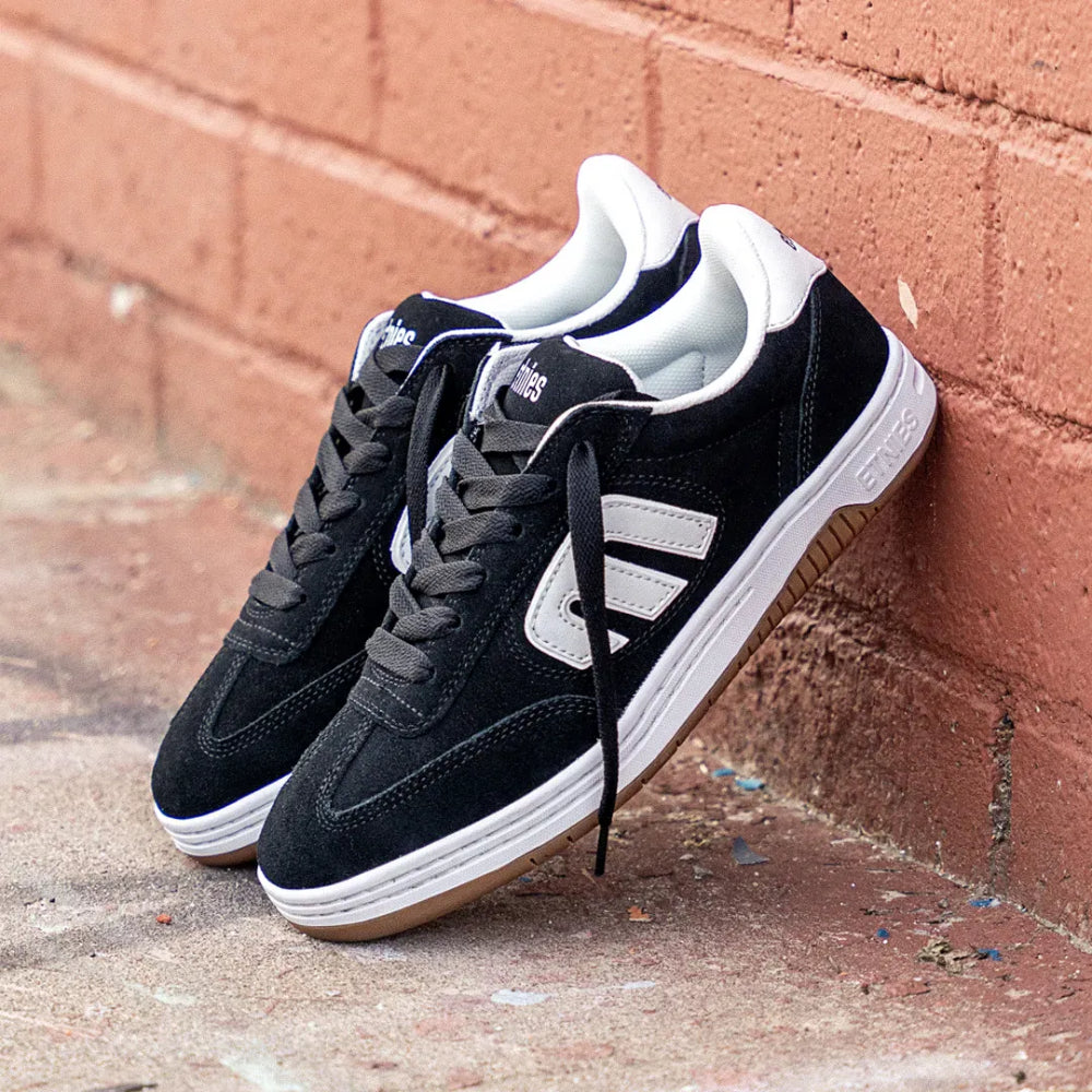 Etnies Locut Shoes Black Lifestyle Pair