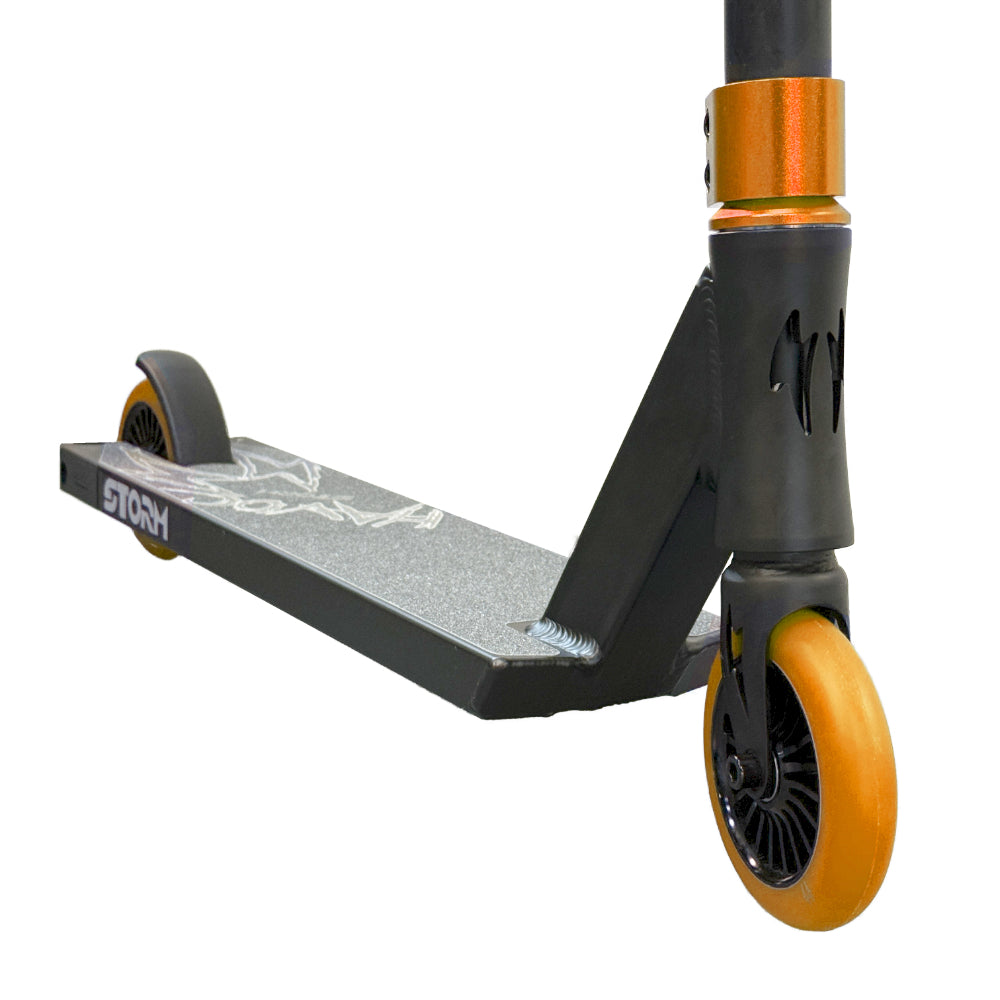 Havoc Storm Scooter Complete Orange Close Up