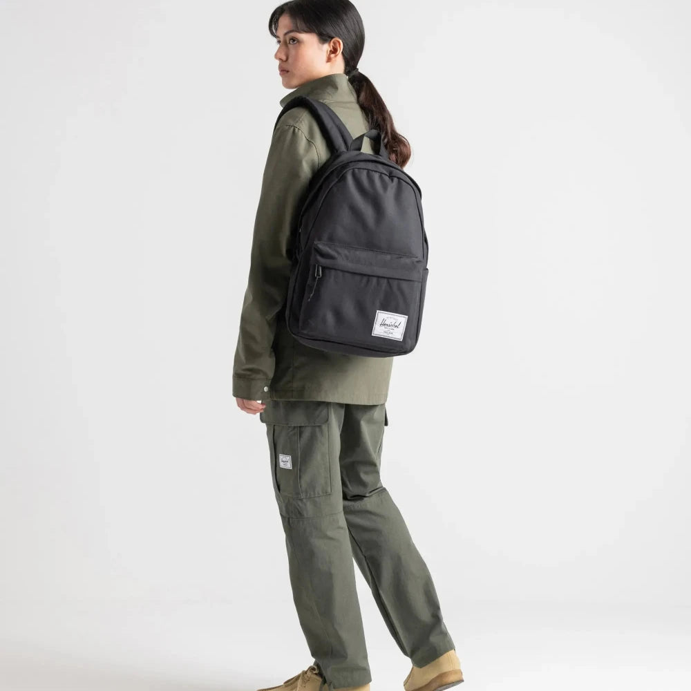 Herschel Classic XL Backpack 30L Black Girl Model