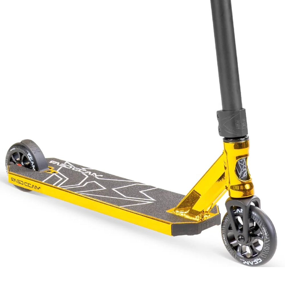 Madd Gear MG6 Kinetic Scooter Complete Gold Close Up