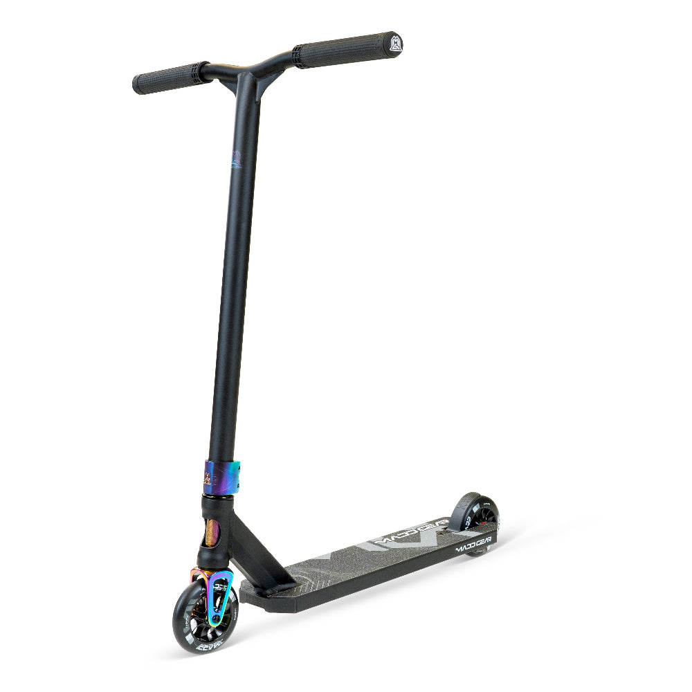 Madd Gear MG5 Axion Scooter Complete Left Angle