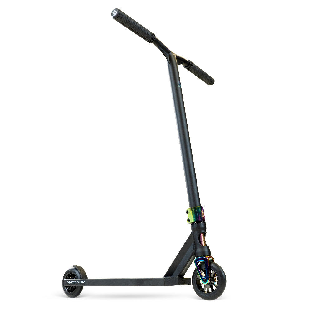 Madd Gear MG5 Axion Scooter Complete Side Angle Counter Diving