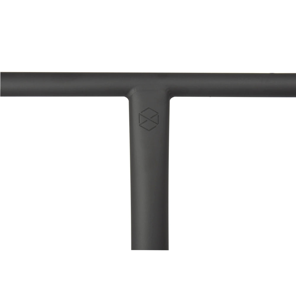 Native Aria Butted Scooter Bars Black Front Logo Close Up