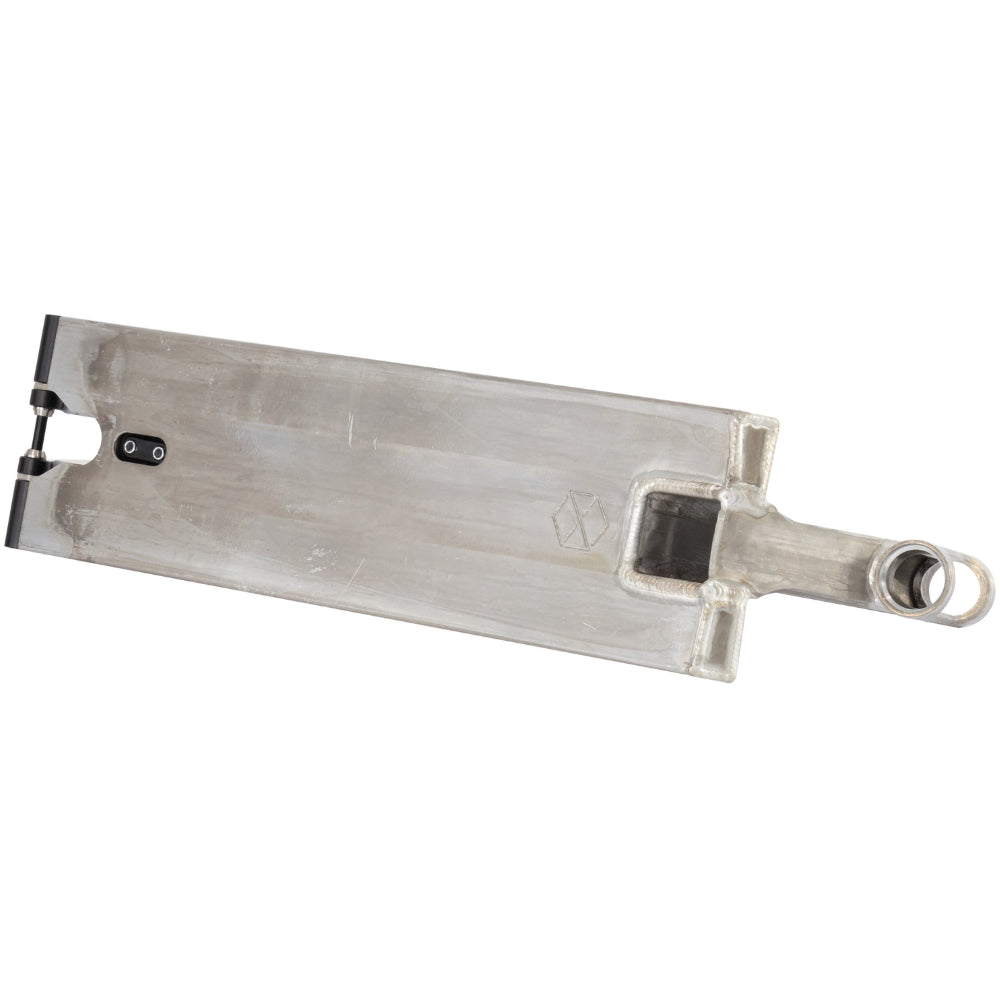 Native Ventura Raw Street Scooter Deck. Increase strength and lightness. Better riding experience. Flat bottom for better grind control