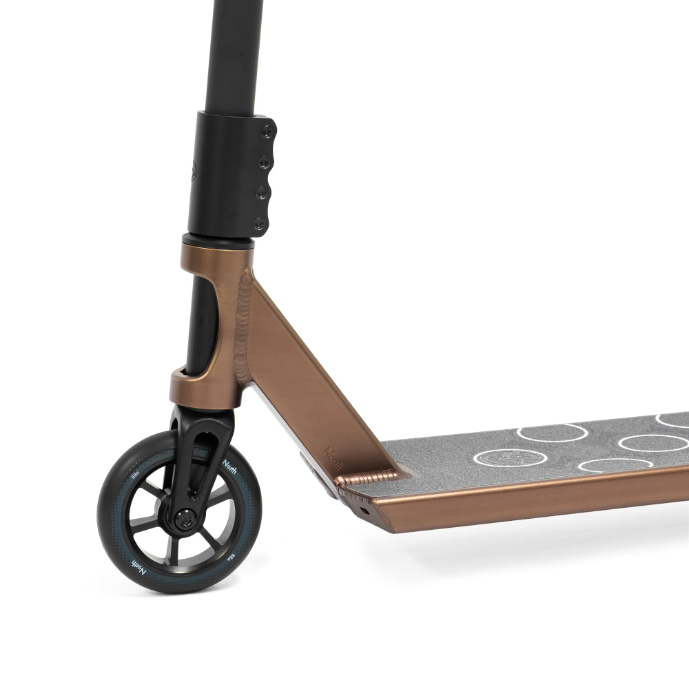 North Scooters Guide Complete Scooter Rust Front Close Up