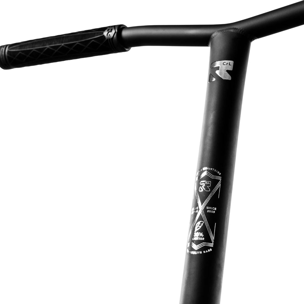 Root Industries Invictus V3 Scooter Complete Black Crhomolite Bars Close Up