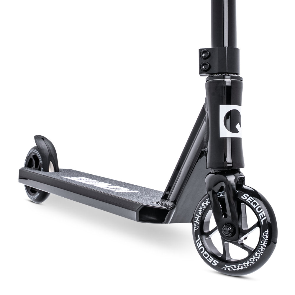 Sequel Ignite Scooter Complete Black Front Close Up