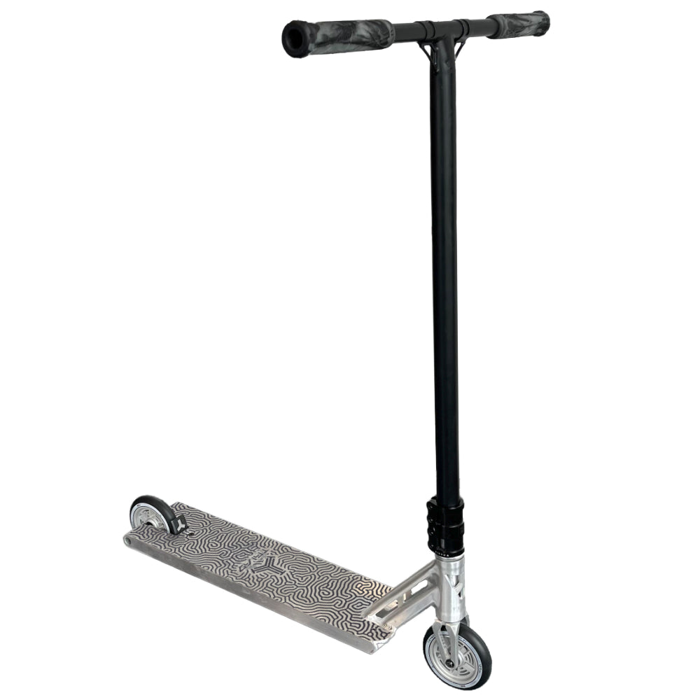 The Dark Silver Custom Scooter The Dark Silver is the first custom built by our newest employess and Triad Ambassador Jarod Strub! Jarod built up a light and responsive street leaning hybrid setup that rides just as good as it looks.