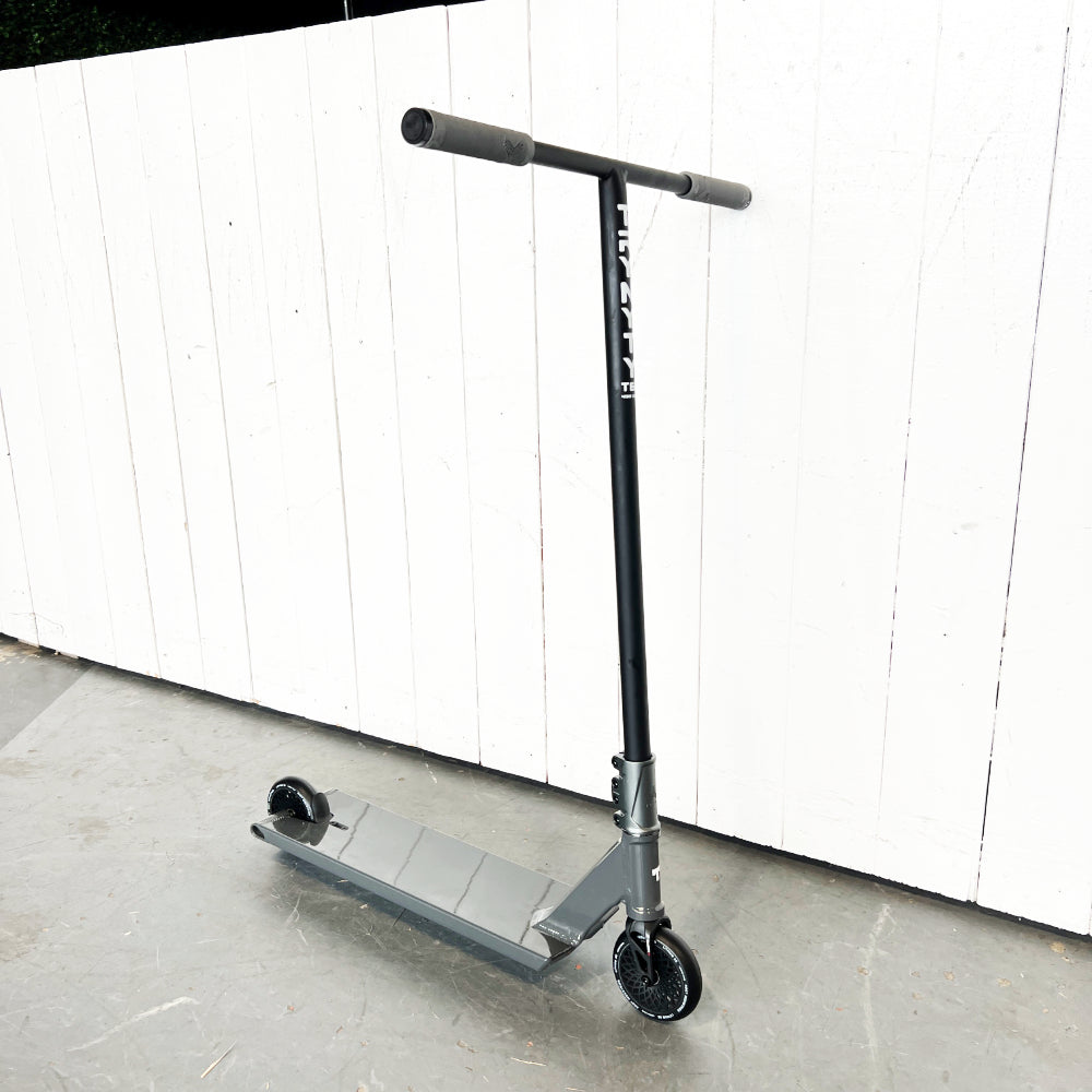 The Grish - Custom Scooter Full