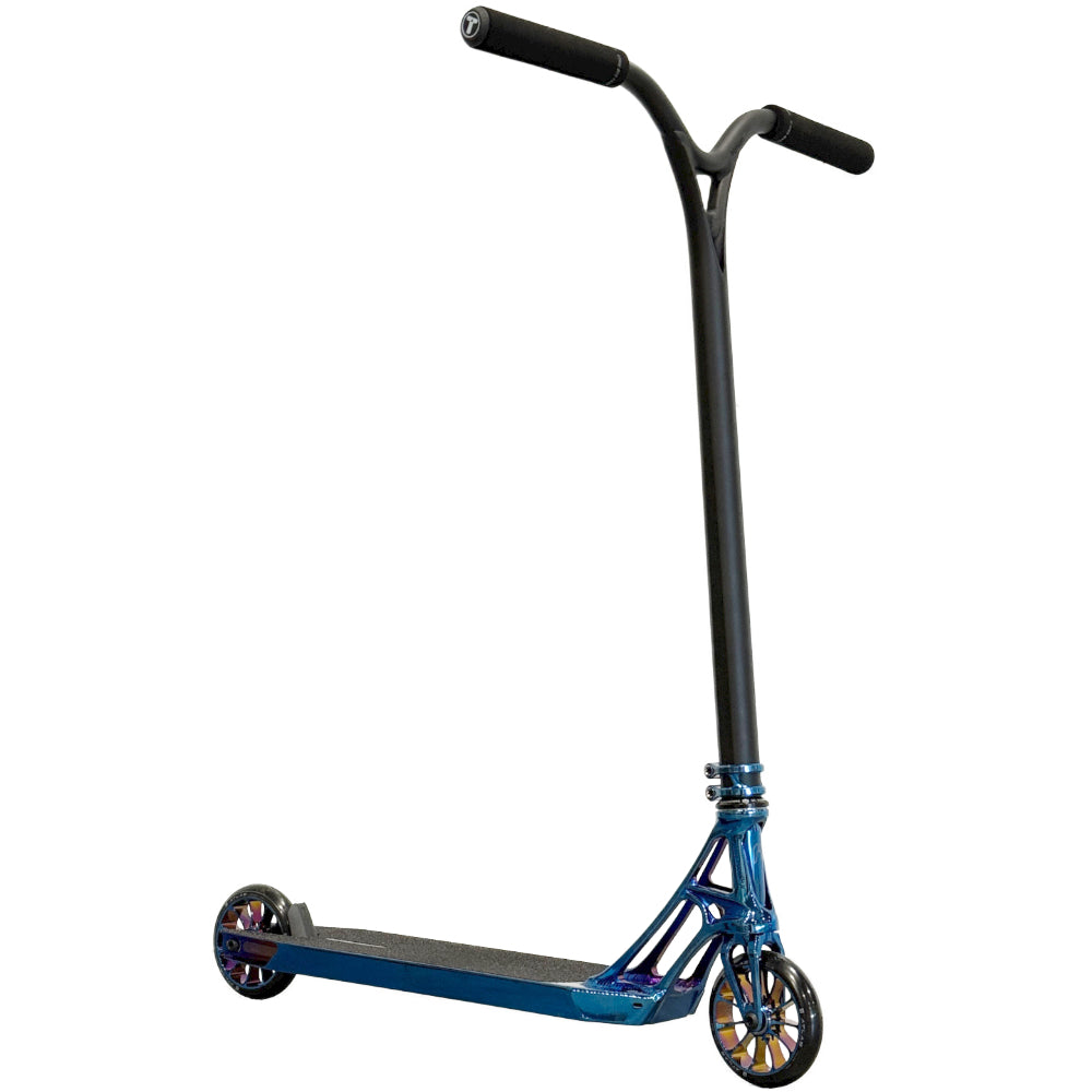 The Lightest Of The Lightest Custom Scooter Chrome Blue With Ethic DTC Wolpertinger aluminium bars, Foam Grips V2 and Pandemonium V2 Deck