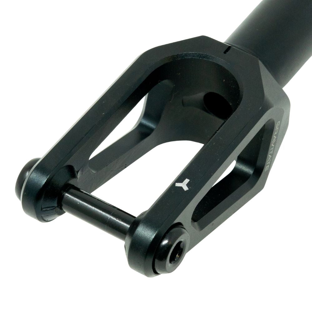 Triad Gravitate IHC Scooter Fork Black Close Up