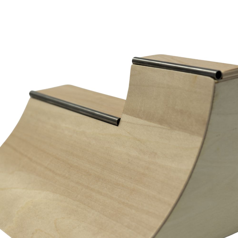 Victory Fingerboard Wooden Dual-height Quarter Pipe side