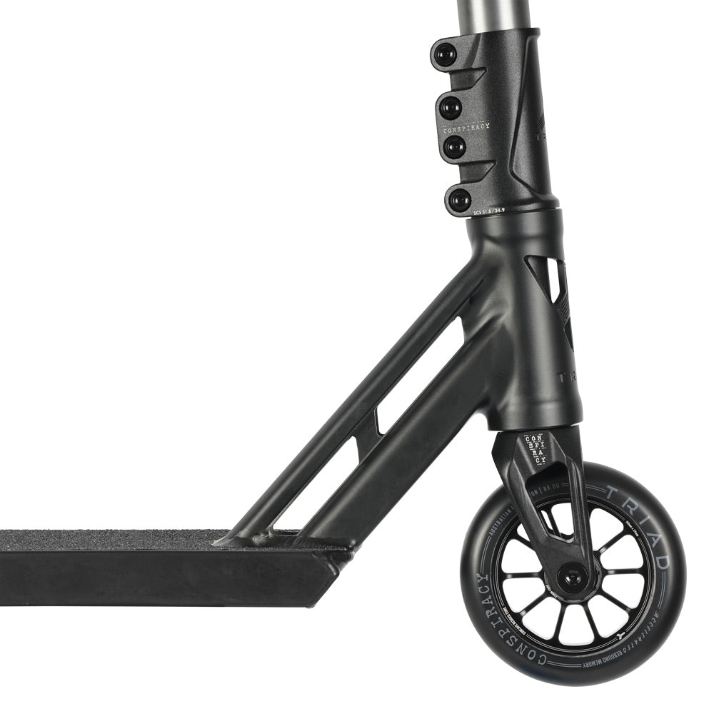 Triad Hellion Black Street / Hybrid Freestyle Scooter CB130 Side Neck