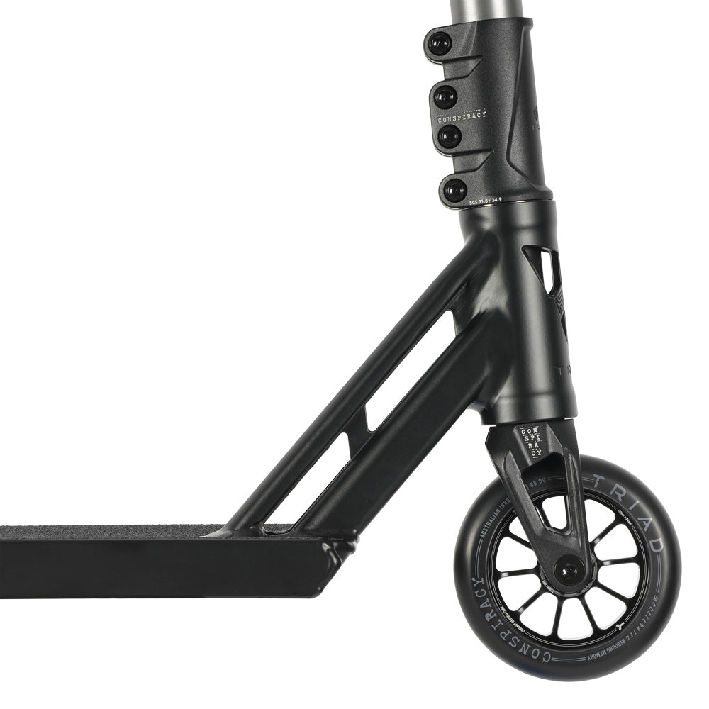 Triad Hellion Black Street / Hybrid Freestyle Scooter CB140 Side Neck