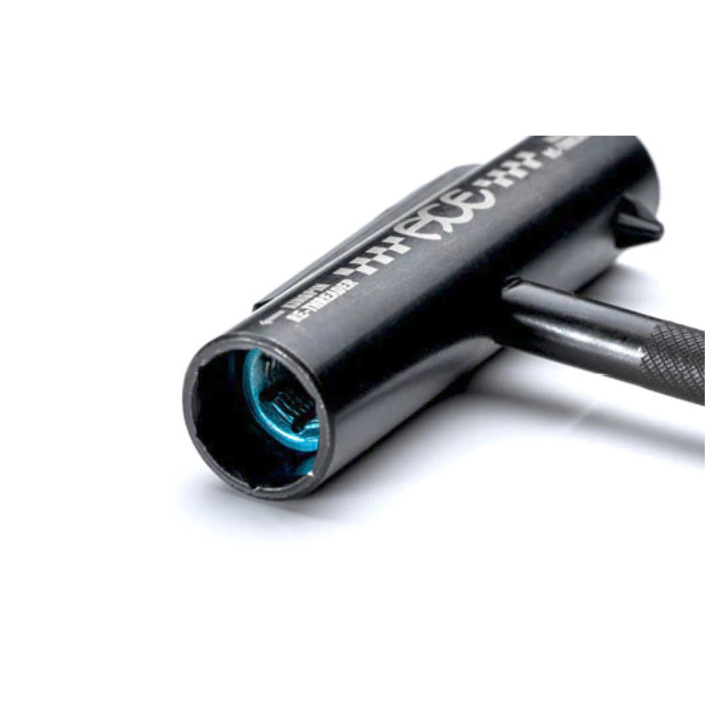 ACE AF1 - Skateboard Tool Rethreader Close Up