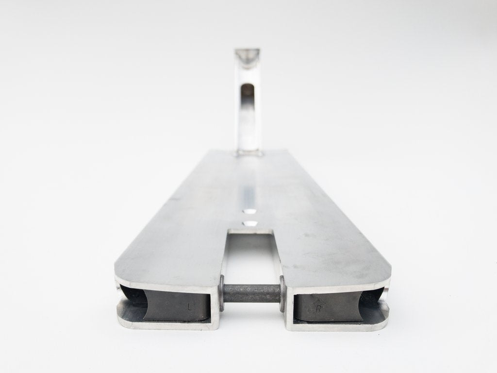 TSI Paramount VX, Scoter Deck, Raw Back Drop Out View