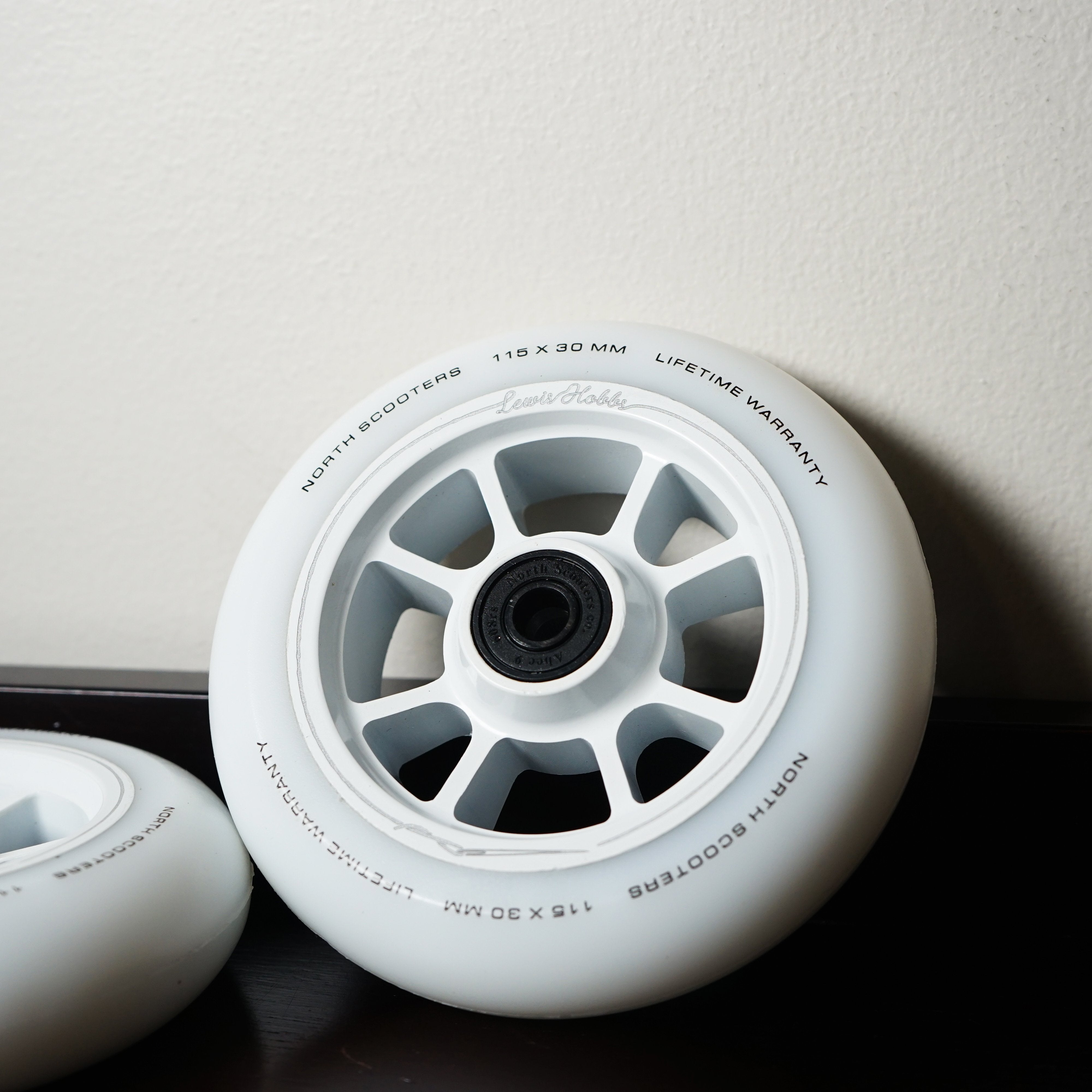 North Scooters Lewis Hobbs Signature 115x30mm (PAIR) - Scooter Wheels Angle