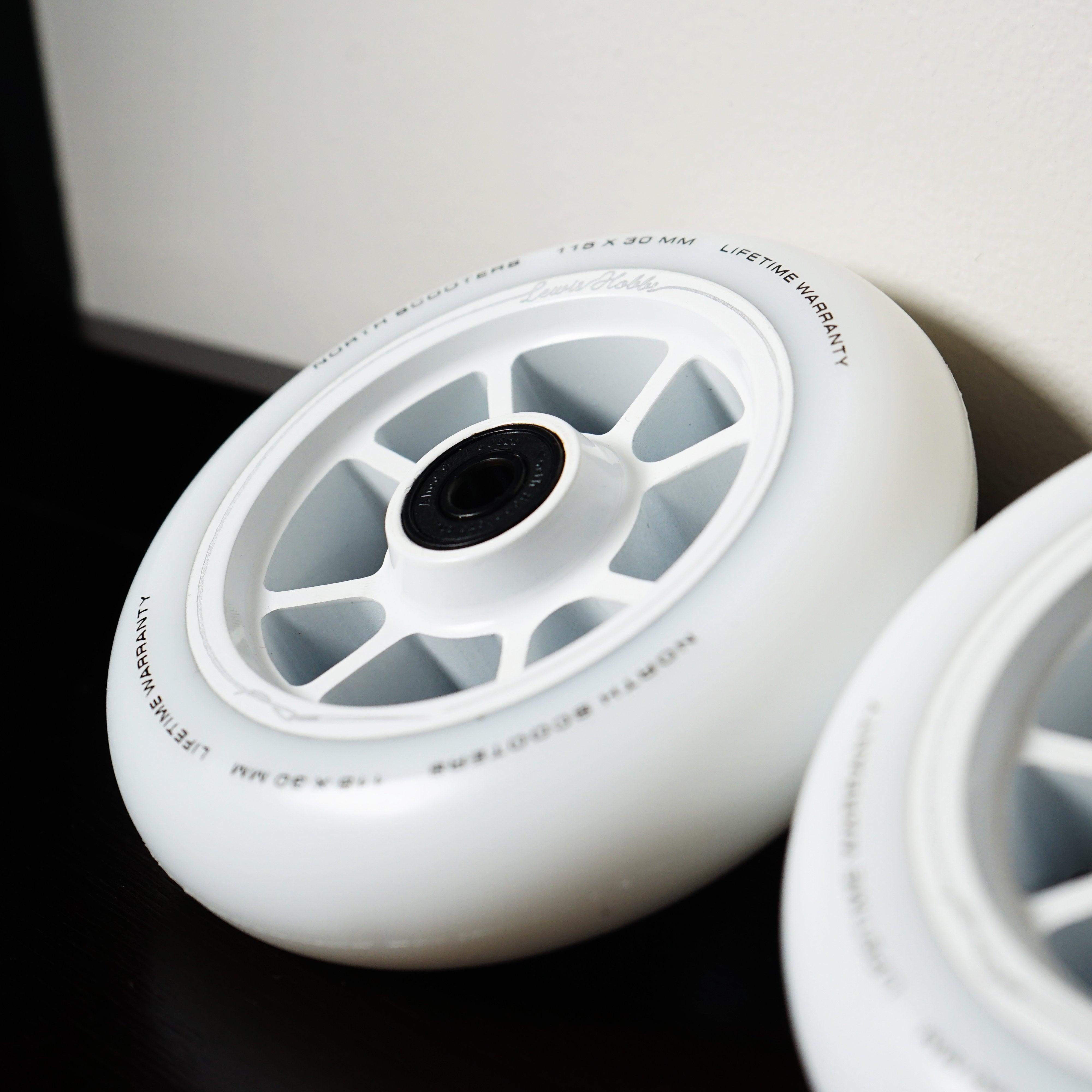 North Scooters Lewis Hobbs Signature 115x30mm (PAIR) - Scooter Wheels Side View