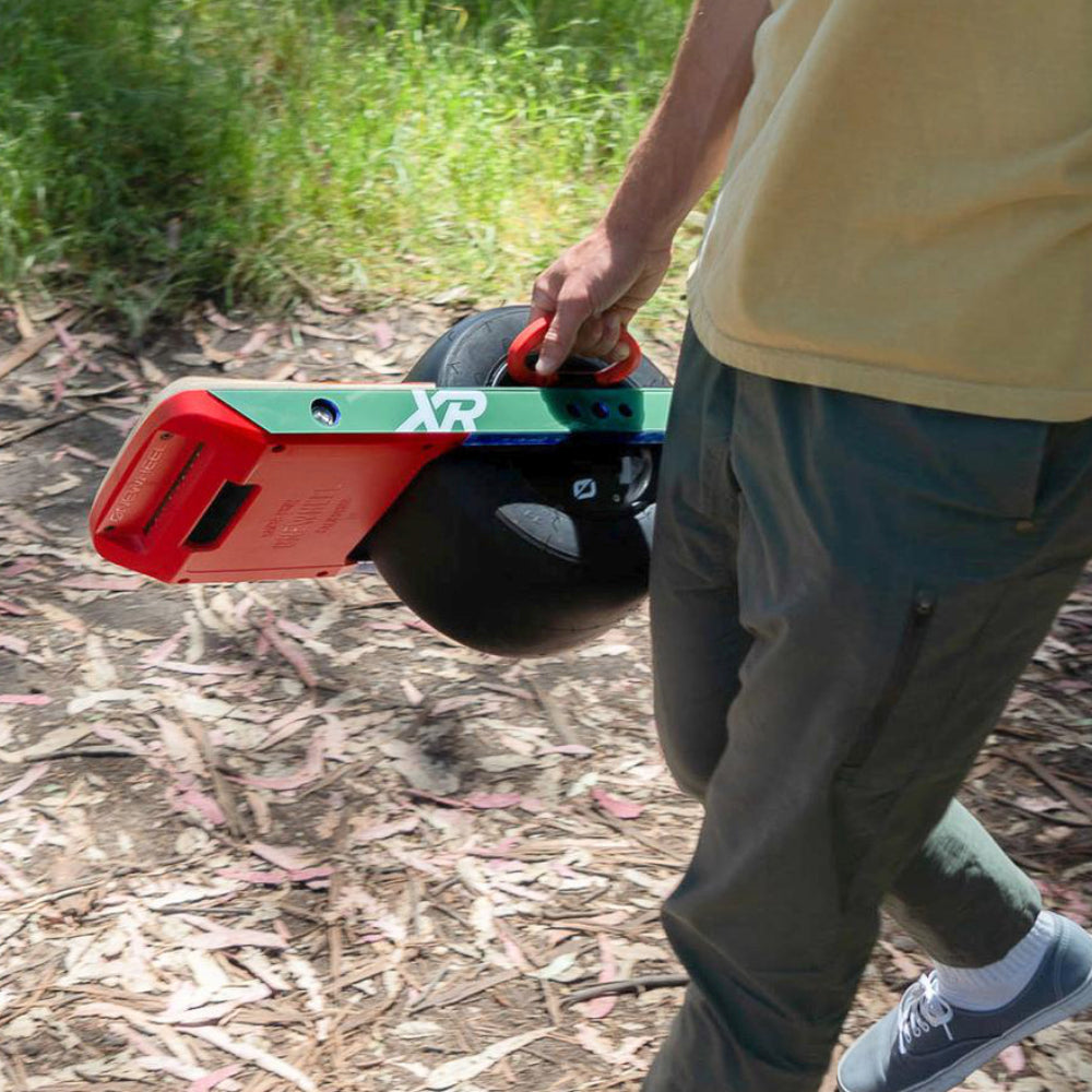 Onewheel Maghandle XR Red Walking