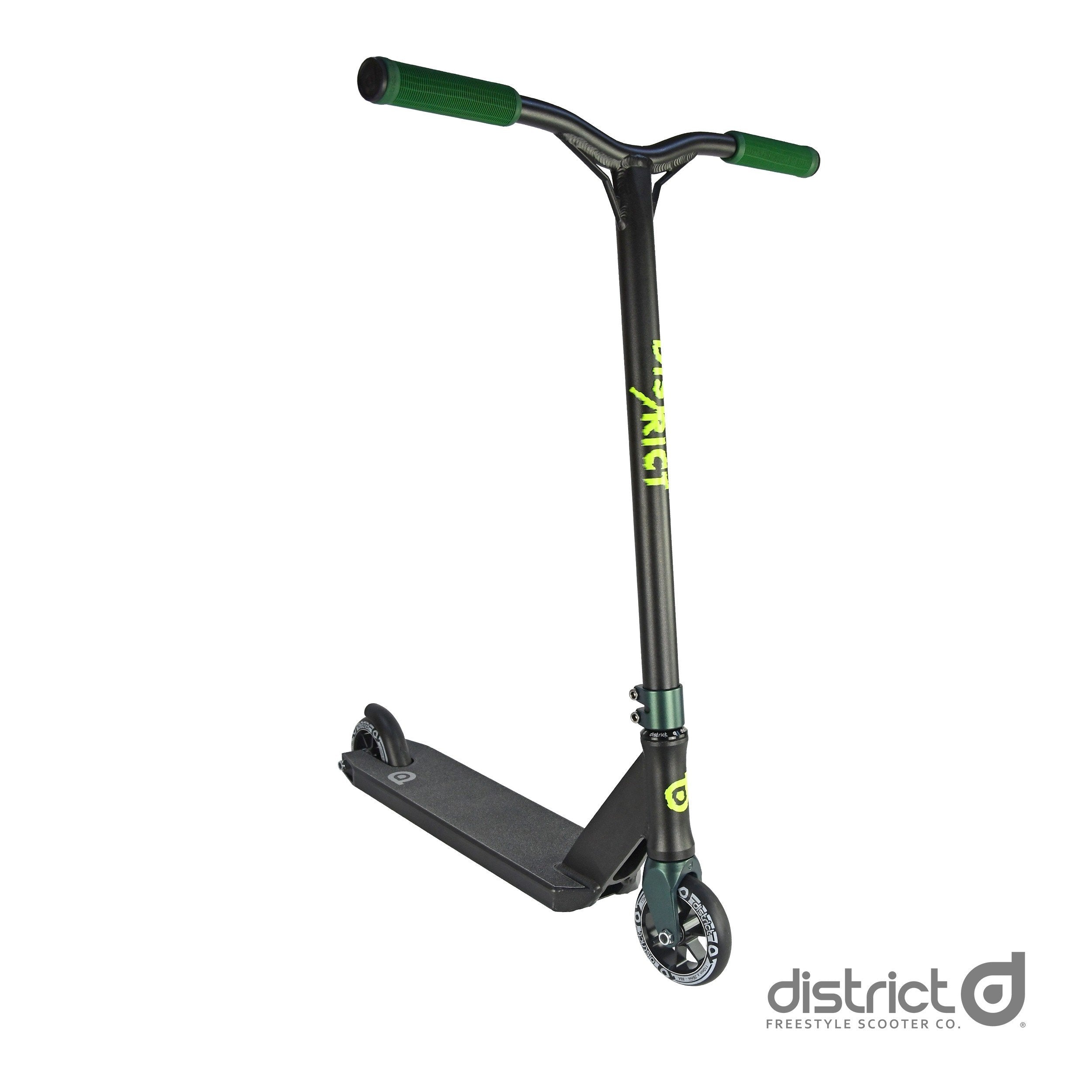 District C50 Pearly Black - Scooter Complete Full View