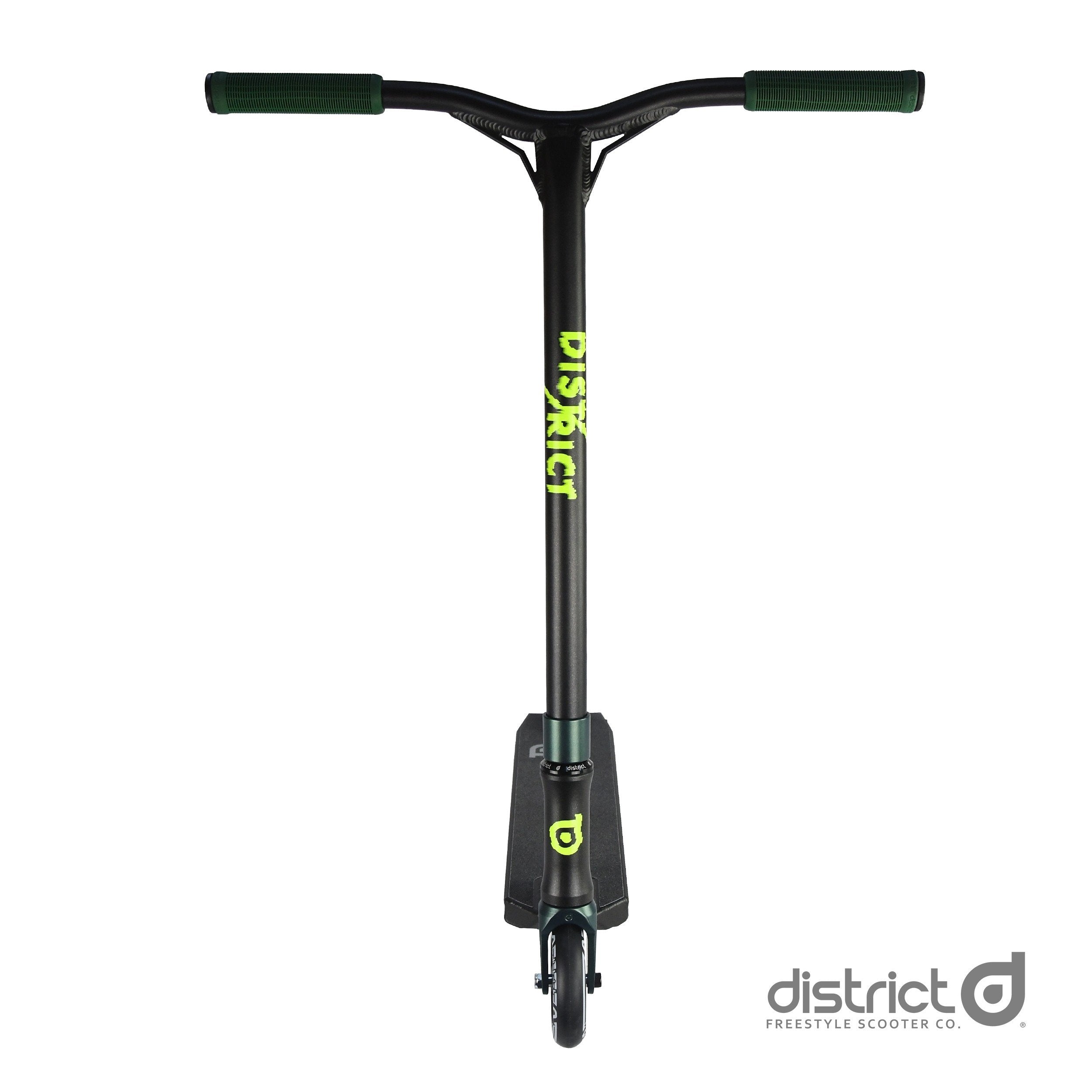 District C50 Pearly Black - Scooter Complete Front View