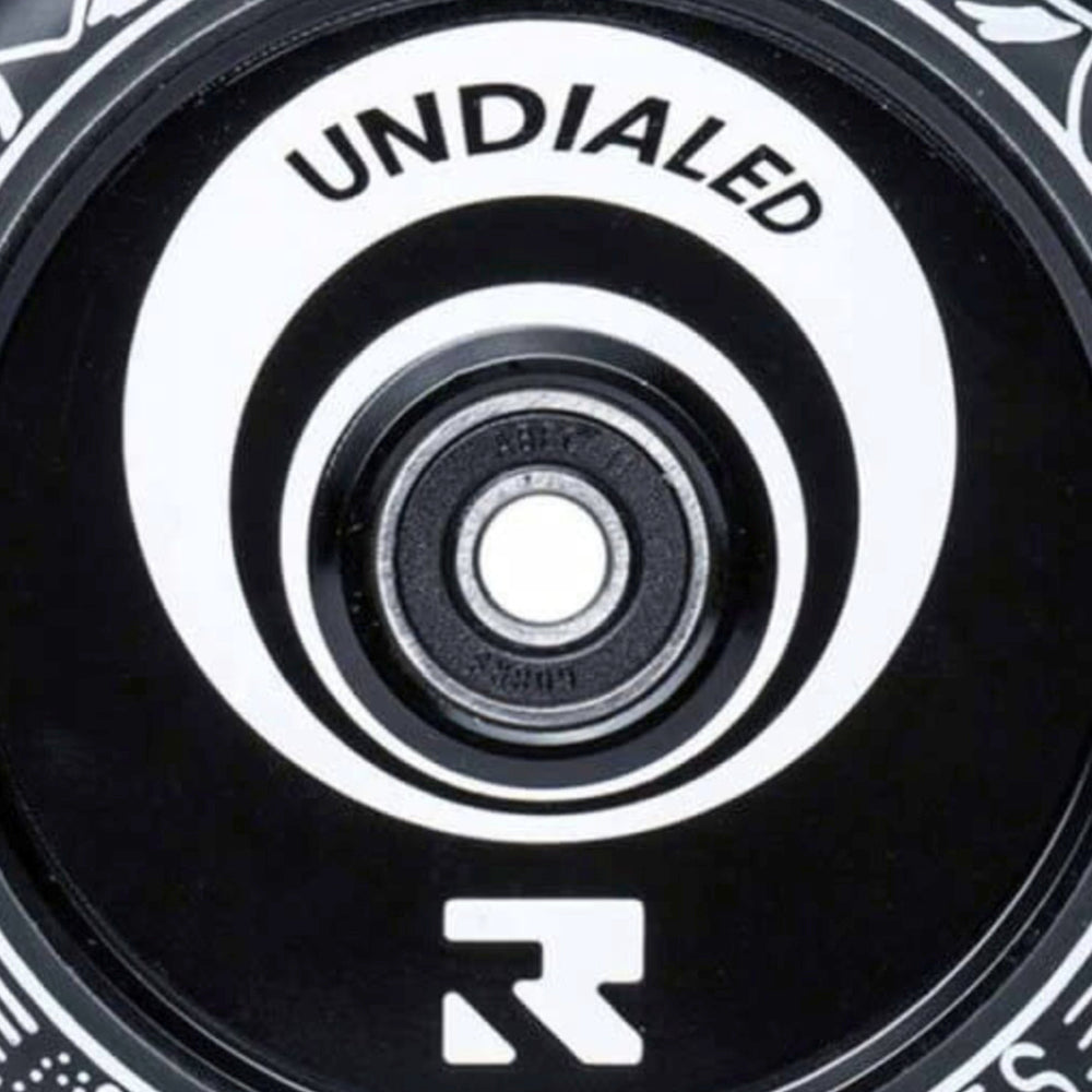 Root Industries AIR Wheels Undialed 110mm Freestyle Scooter Wheels Black White Limited Edition Close Up