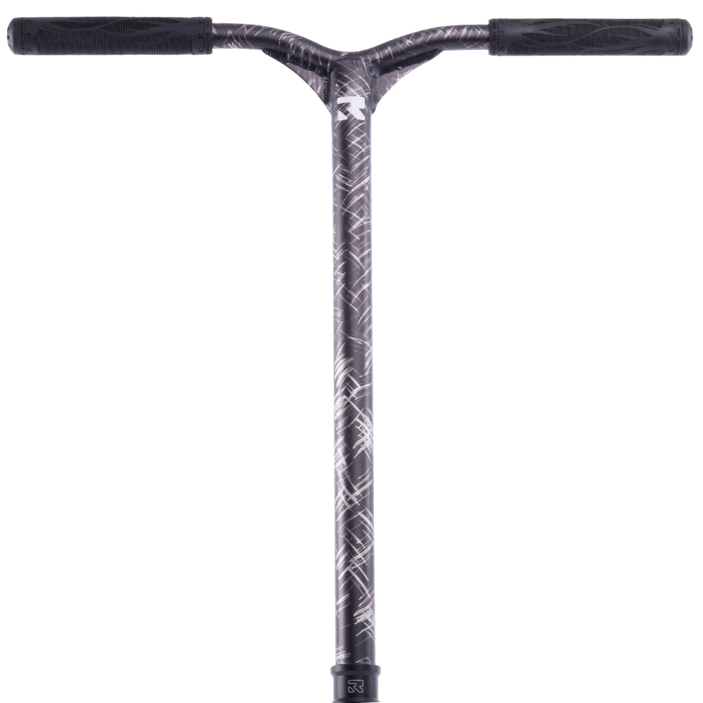 Root Industries Invictus 2 ETCH Freestyle Scooter Complete Black Limited Edition Aluminium Bars