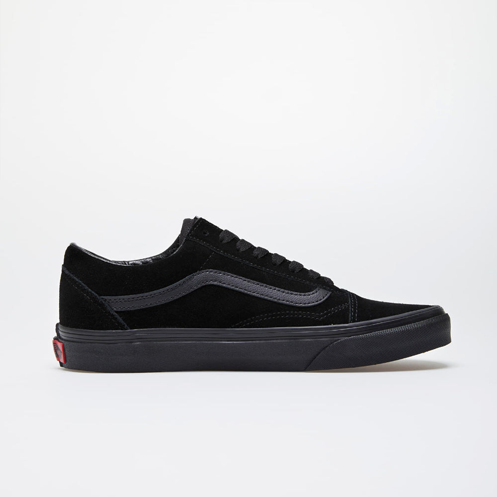 Vans Old Skool Suede Black / Black / Black Shoes Outside