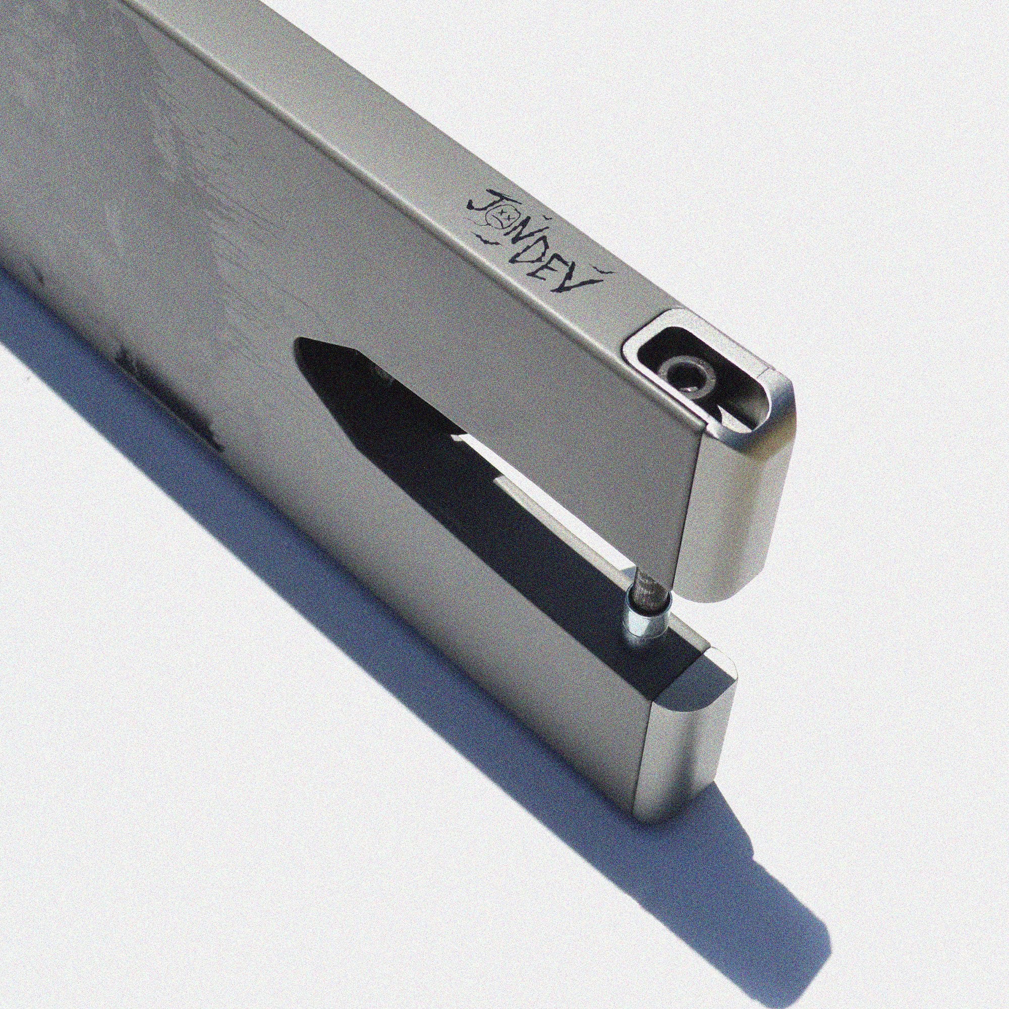 North Scooters Jon Dev Signature - Scooter Deck Jon Devrind