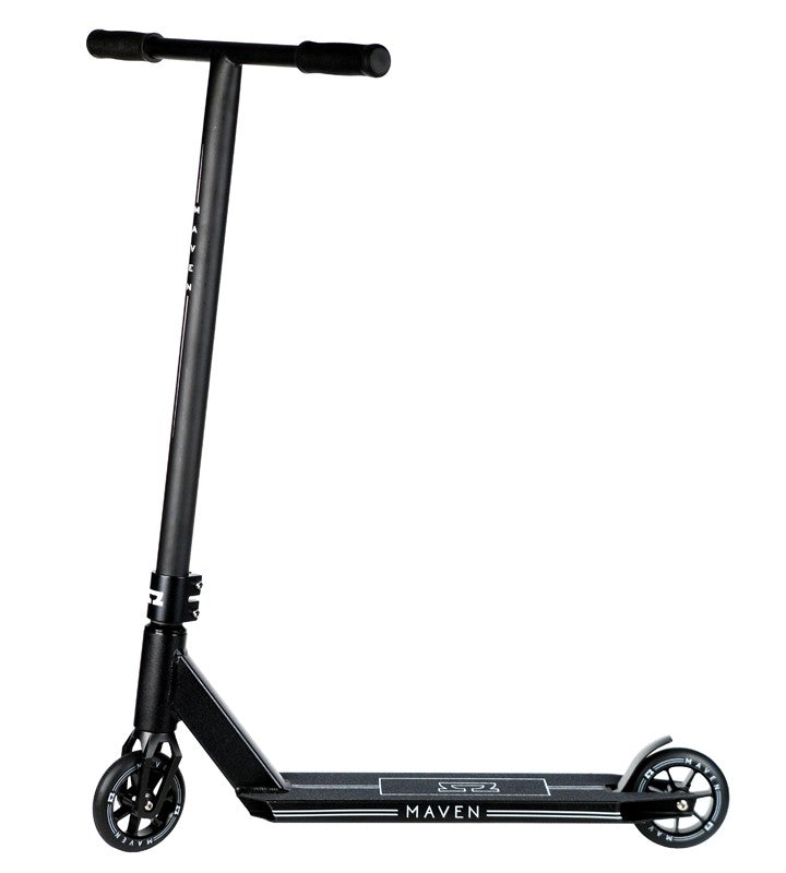 AO Scooters Maven 2018, Complete Scooter, Black Side View