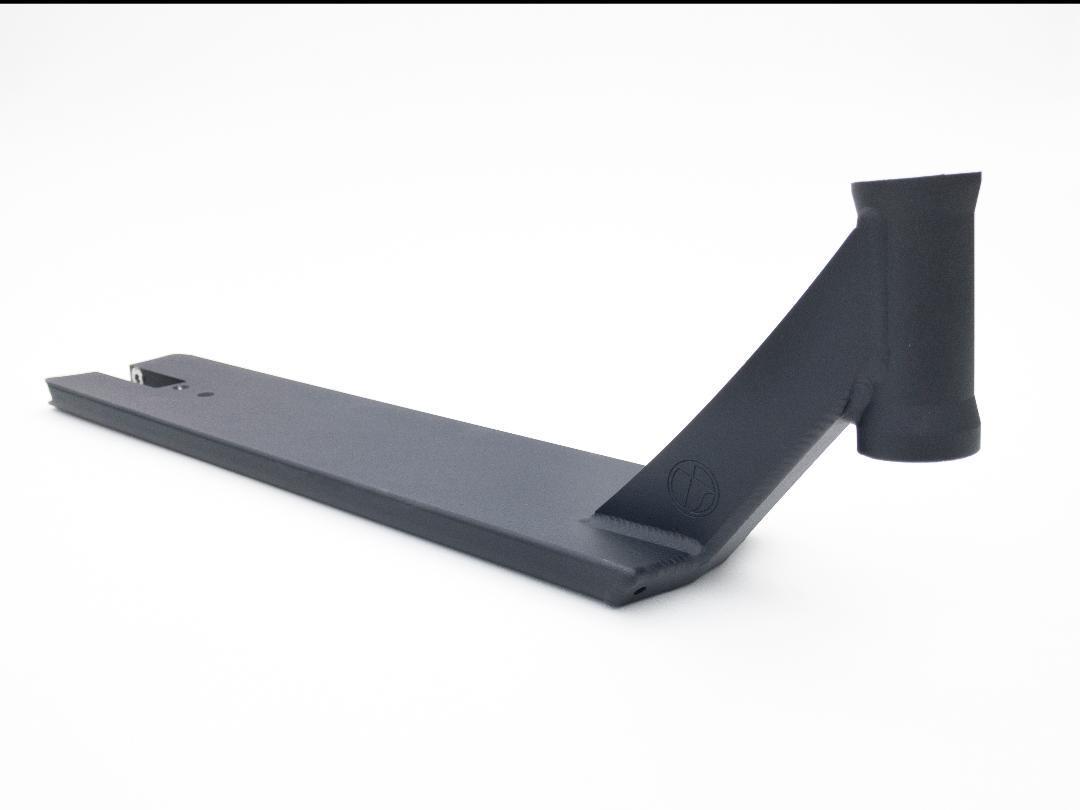 TSI Paramount VX, Scoter Deck, Black Full View