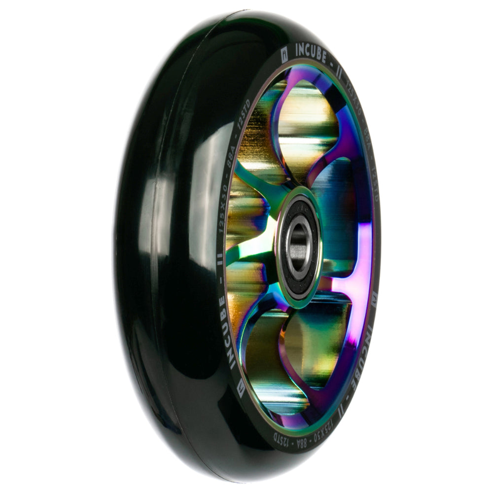 Ethic DTC Incube V2 12STD 125x30mm Scooter Wheels Neo Chrome Angle