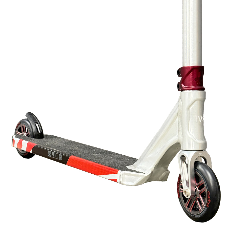 Inverted Journey Custom Scooter Red Close up