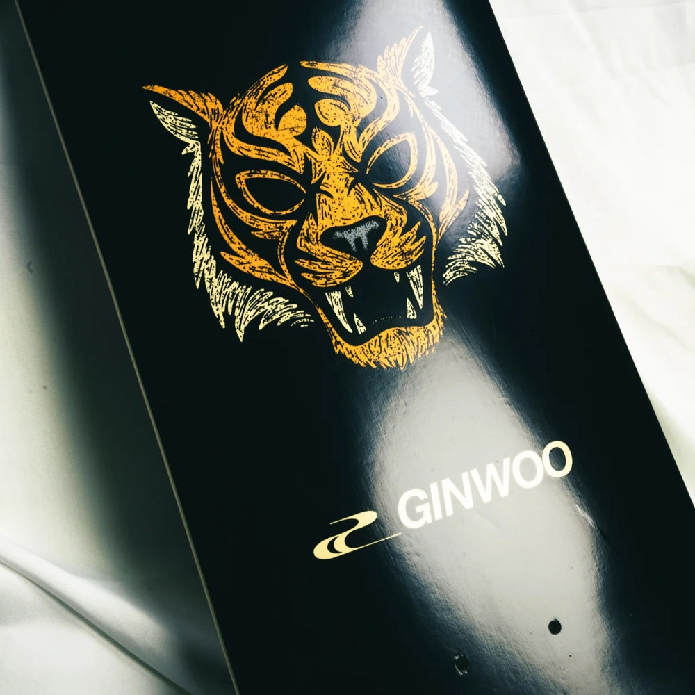 Jart Mask Ginwoo 8.25 - Skateboard Deck Close Up