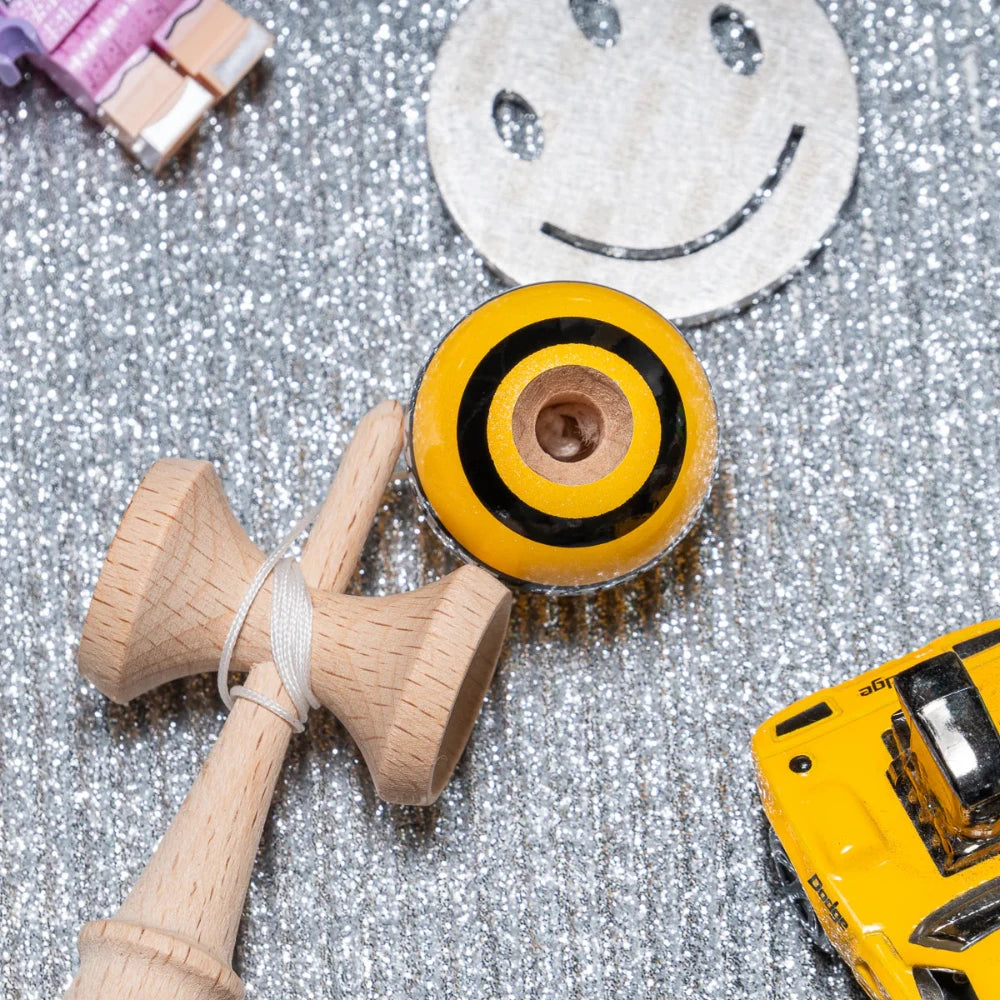 Krom Mikro Kendama Yellow Lifestyle 2