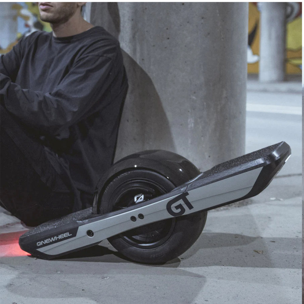 Onewheel Carbon Fiber Fender For GT - Onewheel Accessories The GT Carbon Fiber Fender is quite simply the best Onewheel Fender ever made. Built for any adventure, the GT Carbon Fiber Fender keeps dirt and debris off your footpads and protects your board.