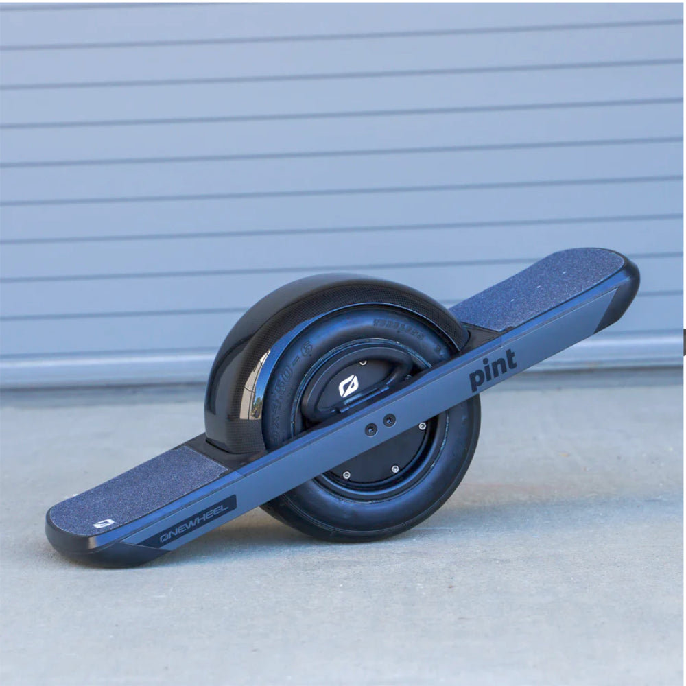 Onewheel Carbon Fiber Fender For Pint - Onewheel Accessory It just doesn't get better than the Carbon Fiber Pint Fender. Built with visible layers of carbon fiber weave, this fender's strength and steeze are unmatched.