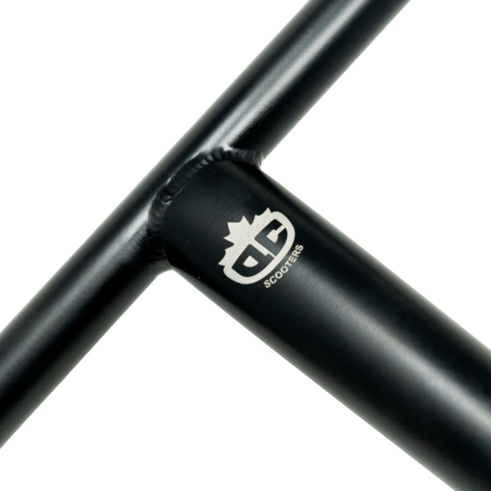 QC Scooters Chomoly T-Bars Black Close-Up