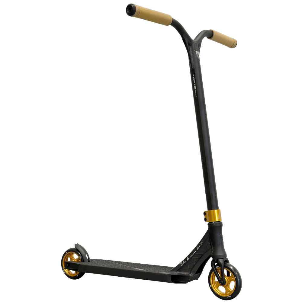 The Goldawan Custom Scooter With Ethic DTC Erawan V2 Deck and Dryade V2 Bars