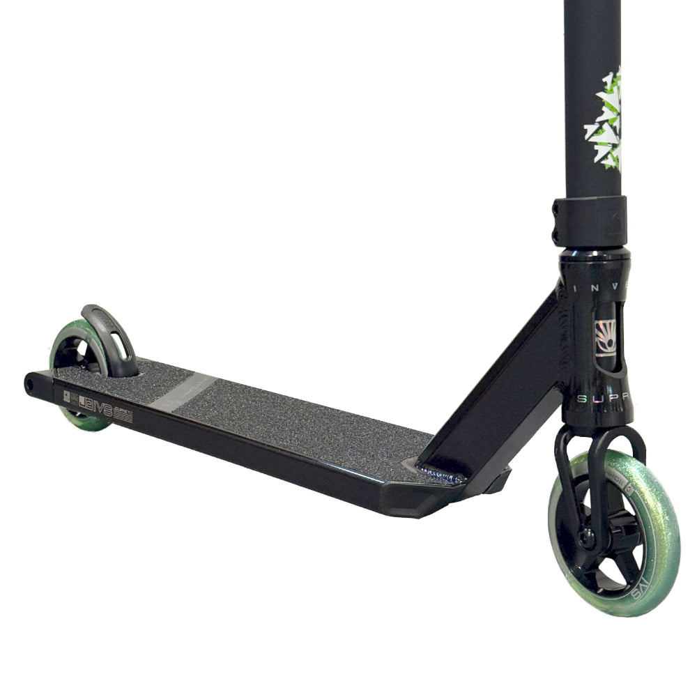 The Upgraded Journey Custom Scooter Chameleon Close Up with forged steel fork and 110x24mm wheels