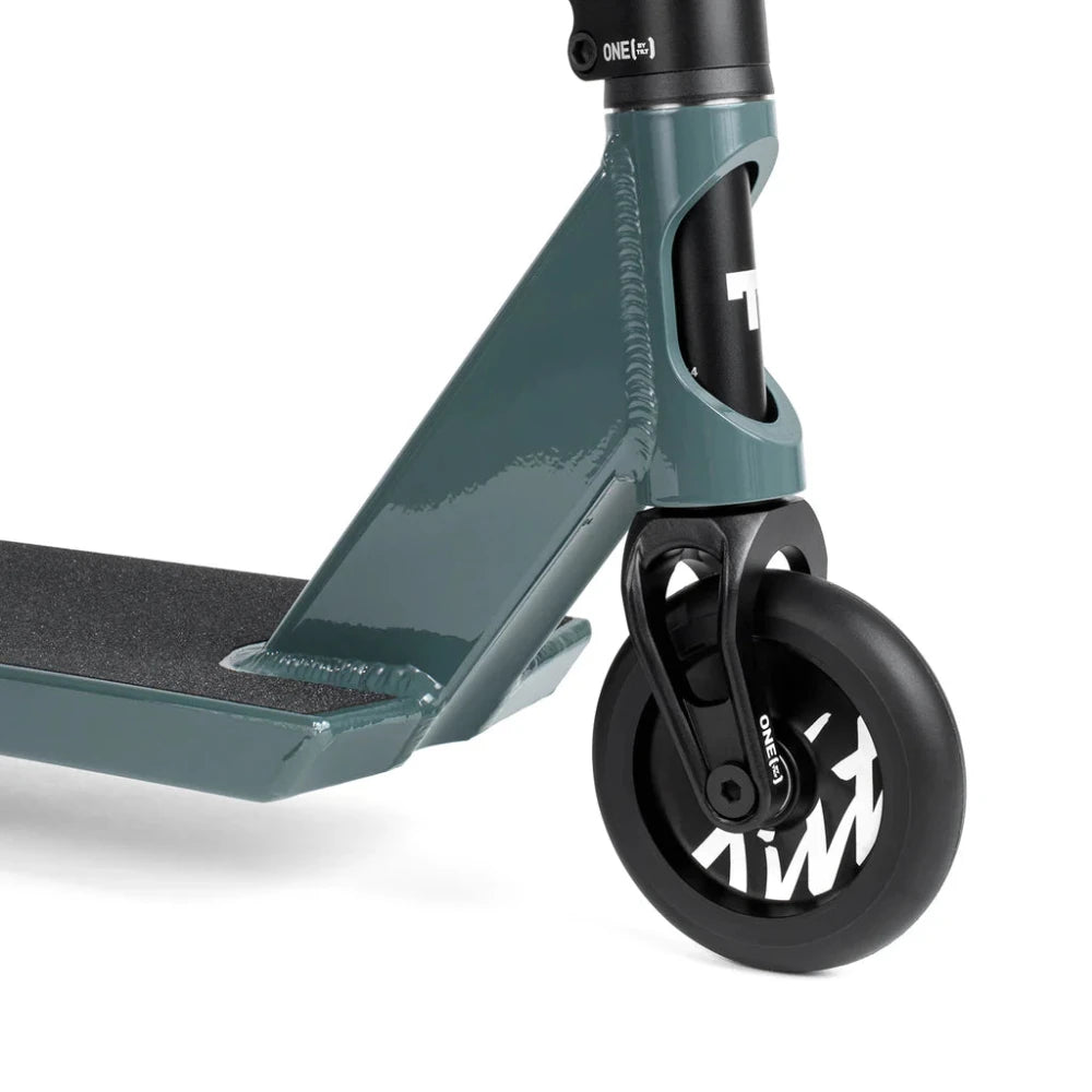 Tilt Contact Build Slate Scooter Complete Front Close Up