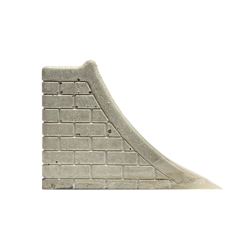 The Victory Quarter pipe is the most complete product to date. A smooth quartpipe shape including coping that feels amazing to ride paired with the clean brick finish results in an obstacle that rides as good as it looks.