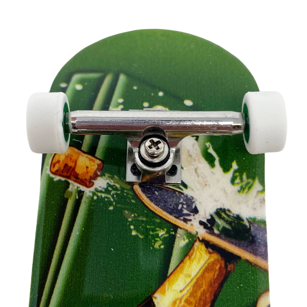 Victory Fingerboards Champaign 34mm Pro Complete Close Up With Inverted Kingpin Trucks