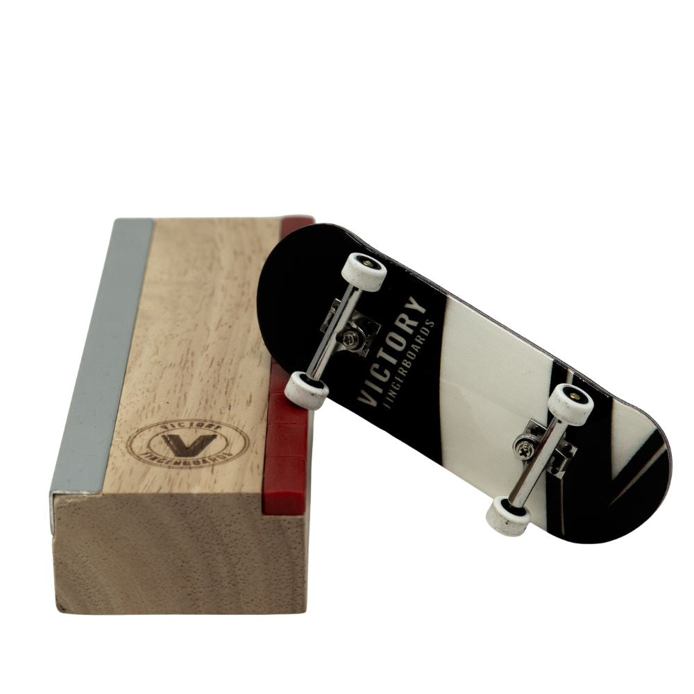Victory Fingerboards Wooden Dual-Surface Ledge With fingerboard