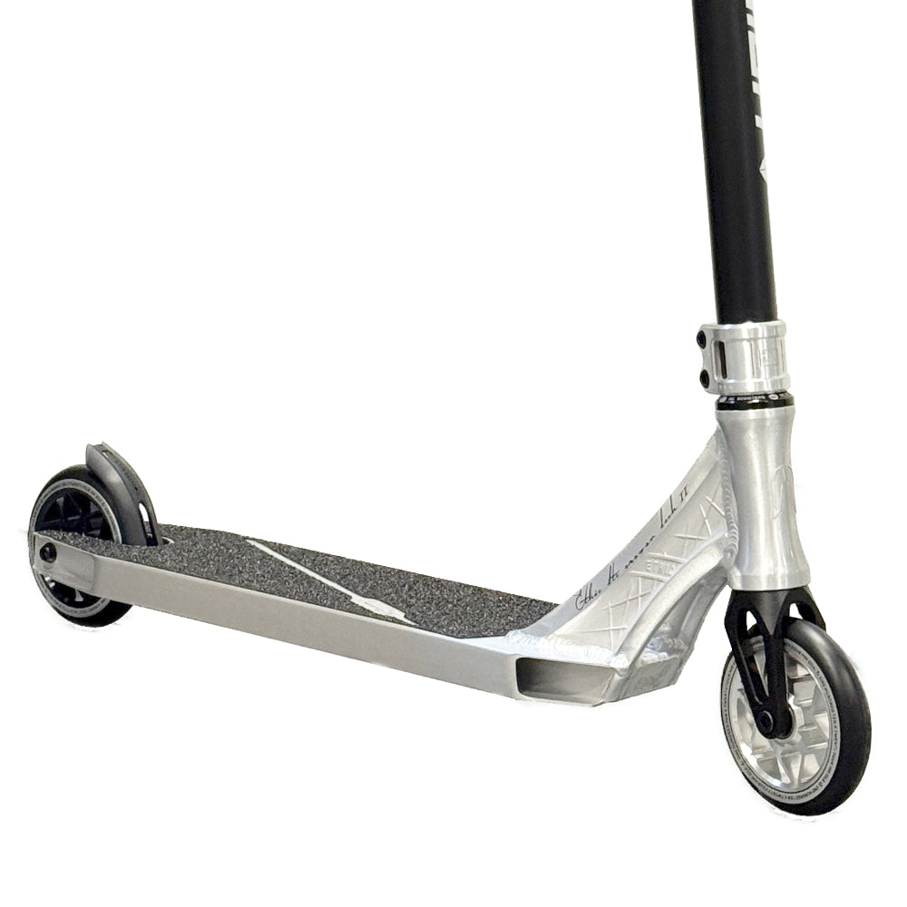 Yin Yang Union Custom Scooter Close Up with Envy Diamond 110x24mm wheels and IHC aluminium fork